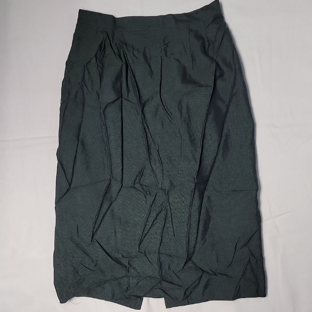 Very Wrinkled Old NWOT Forest Green Women's Pencil Skirt size 8